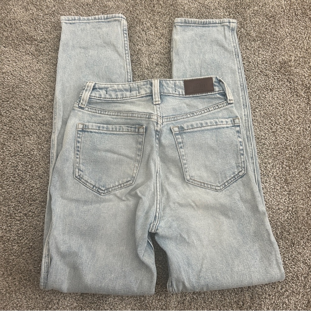 Hollister ultra high rise mom jean